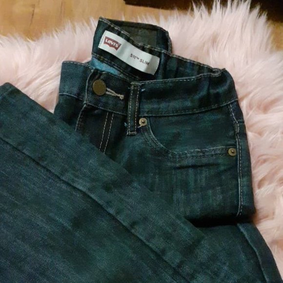 Boys Levi Jeans - Picture 2 of 4
